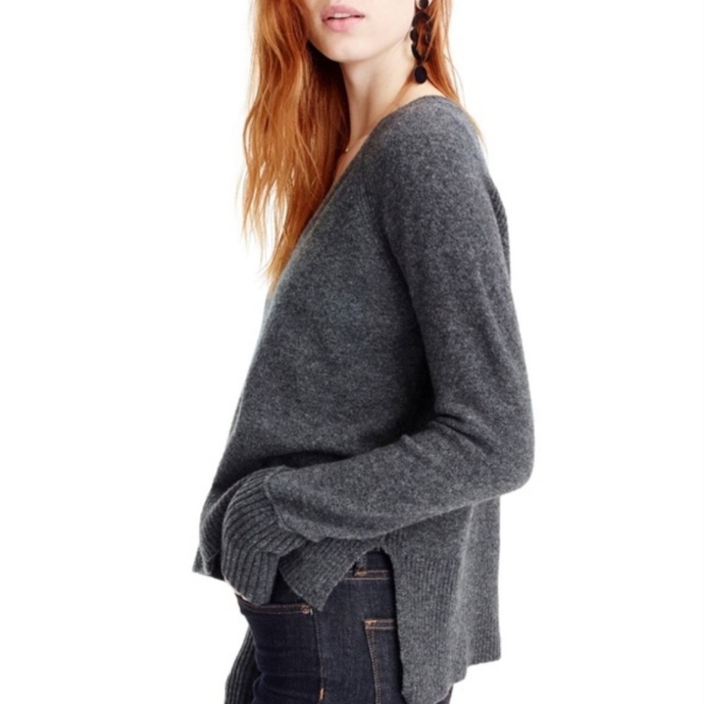 J. Crew V Neck Sweater In Yarn Size Small - Picture 2 of 6